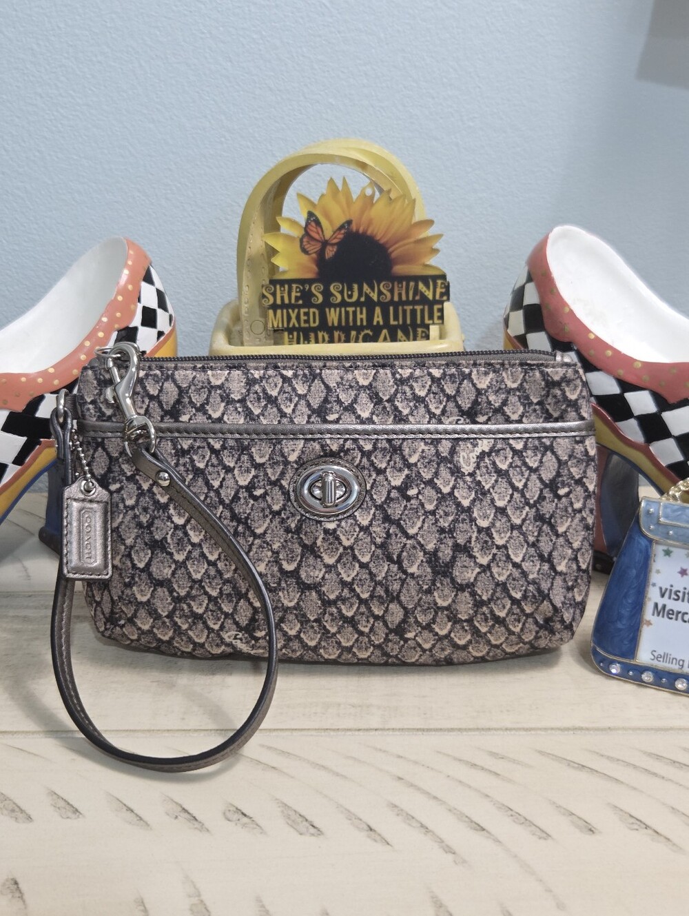COACH Taylor Snake Print Medium Wristlet – Turnlock, LN